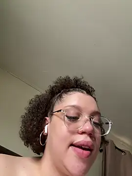 QueenNuttCollector webcam