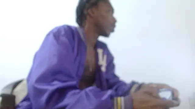 Larry-n-clouds webcam