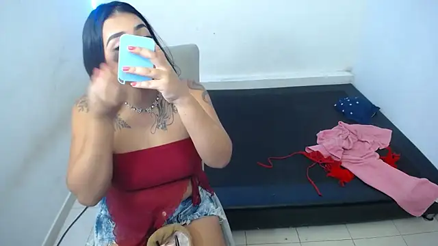 Naomy_Reiden webcam