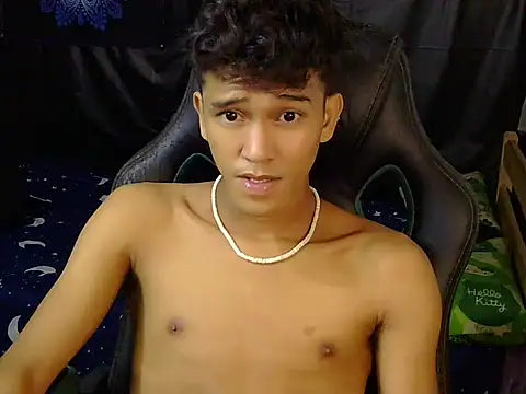 hugekenbigcock webcam