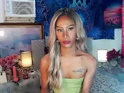 Tarah_MC_Collins webcam