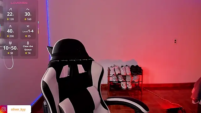 oliver_kyy - Oliver_kyy's free webcam