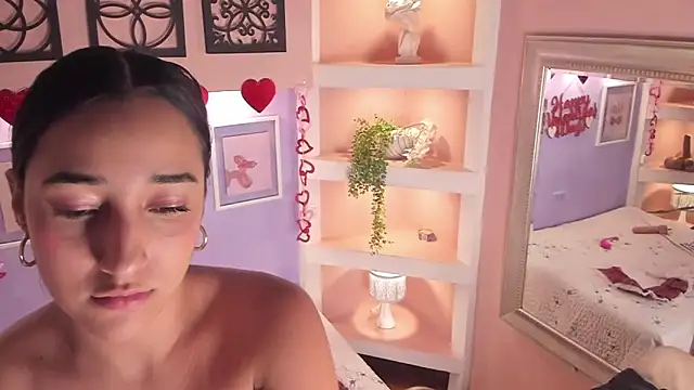 IsabellaaHill_ webcam