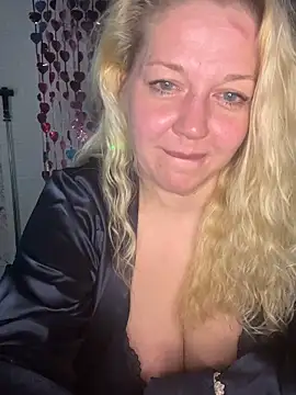 jennifercarmen - JenniferCarmen's free webcam