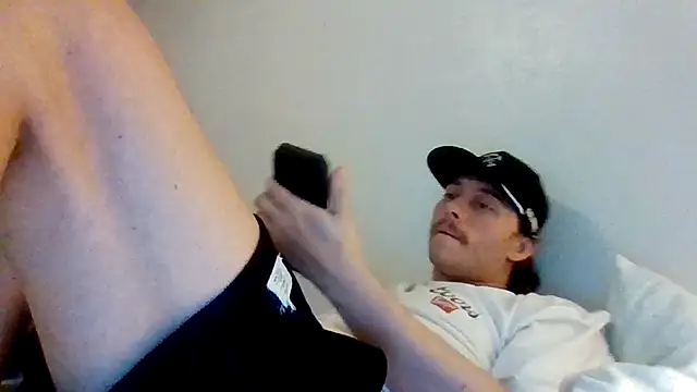 Tallhungandcloudy webcam