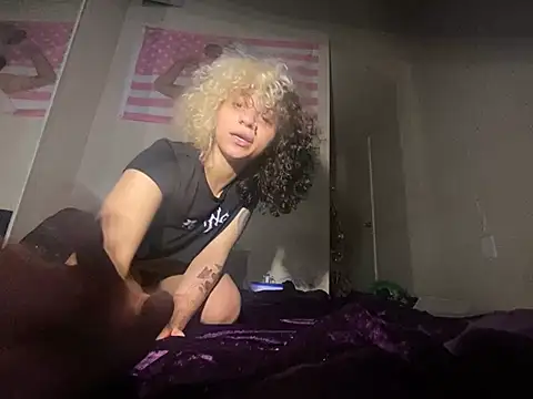 Creolegirl19 webcam