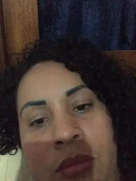 kendall_latin777 webcam