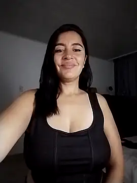 Webcam Model (hailey85)  is live.Free join now!