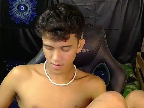 hugekenbigcock webcam