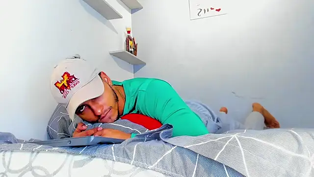 Kris_Khalifa69 webcam