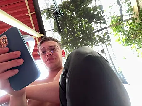 Neil_and_isaac webcam