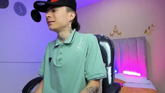 nascary_fox - Nascary_Fox's free webcam - UK Sex Cams