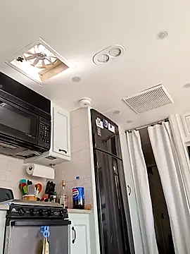 ezs_fukroom - EZs_FuKRoOm's free webcam - UK Sex Cams