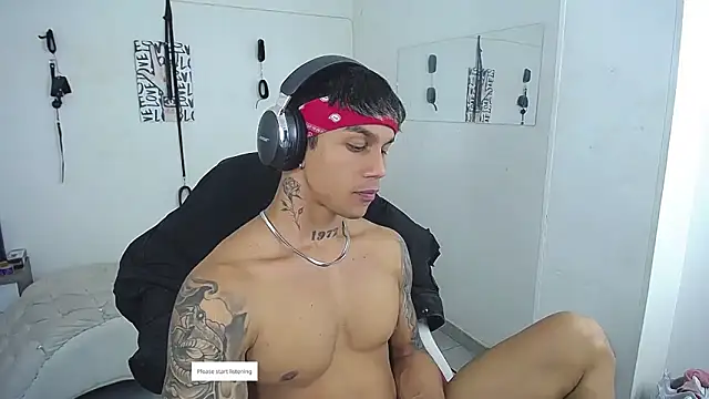 Leonard_Price webcam