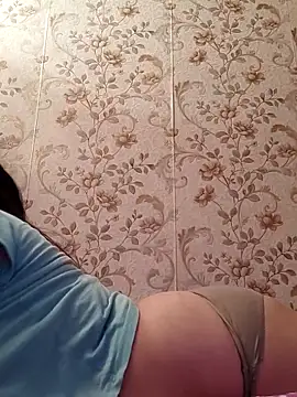 Zulfiya_Bruce webcam