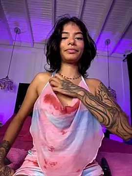 TweetiePieXXX webcam