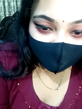 Webcam Model (Porimoni22)  is live.Free join now!