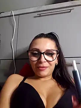 HiddendesireXO01 webcam