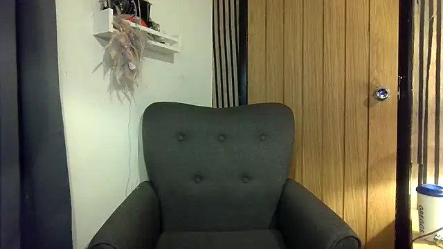 poppyinga1 - Poppyinga1's free webcam - UK Sex Cams