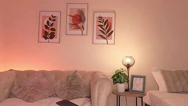 DahianaWalcott webcam