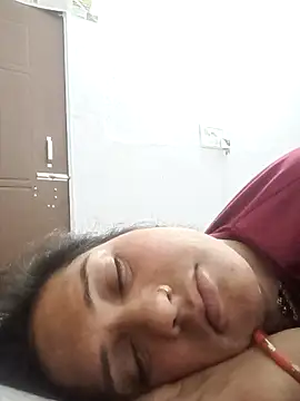 Cute-karisma1234 webcam