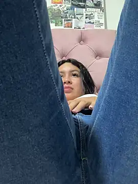 Pretty_Isadora webcam