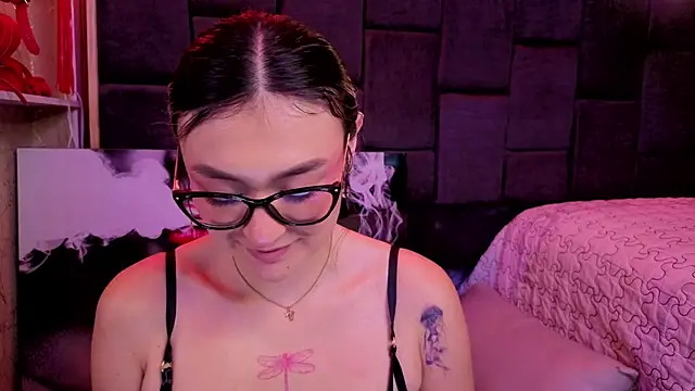 im-lola - Im-Lola's free webcam - UK Sex Cams