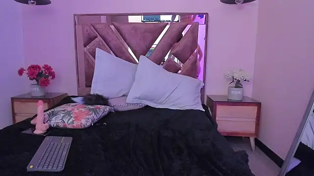 Juliette_Leroyy webcam