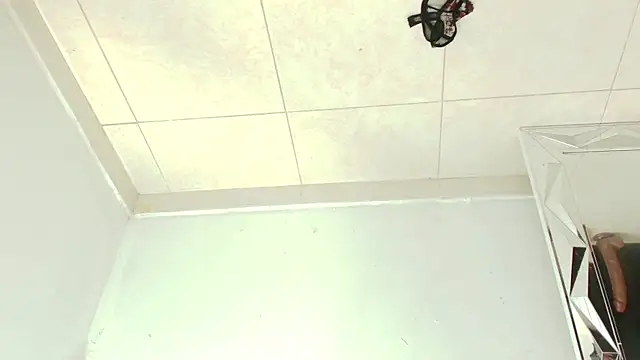 Tiifany_Baker webcam