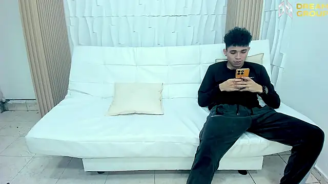 AmazingPartys webcam