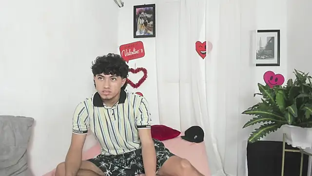 Laura_and_Kevin webcam