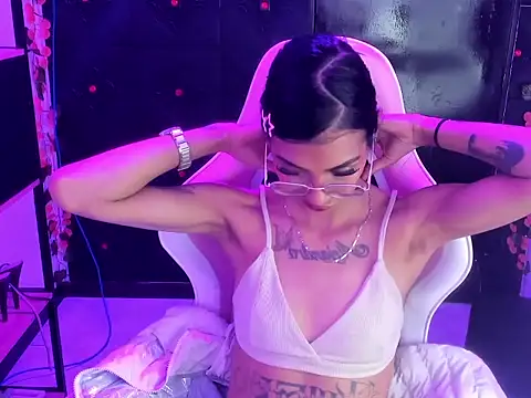 KarlaSlutSkinny__ webcam