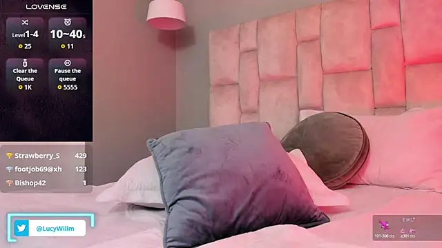 Lucy_Williiams webcam
