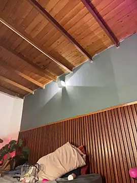 Webcam Model (MarilynSmith01) is live