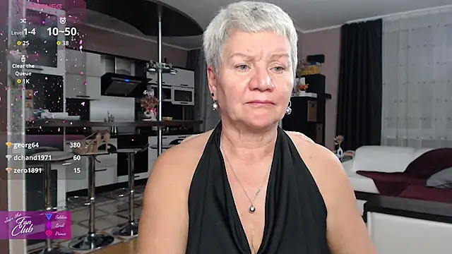 roxana_brooks (F mature) - Let me squeeze my tits