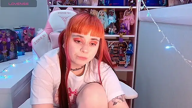 Naomi_Storm webcam