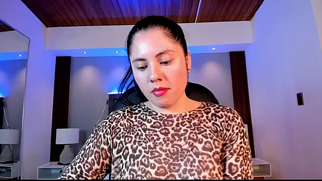 Alicee_Broownn webcam