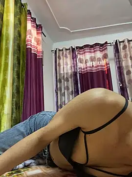 Jasmine_Shemale webcam