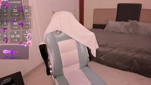 lauren_bigboobs22 webcam