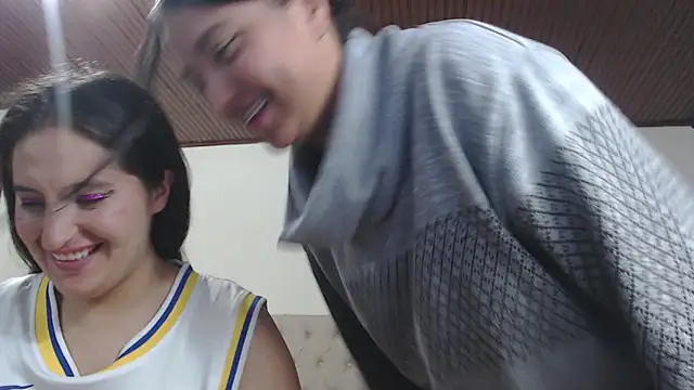 sharon_and_sharit webcam