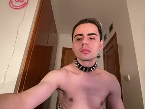 YourFavouriteTwink webcam