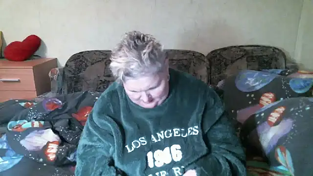 lana555 - Lana555's free webcam - UK Sex Cams