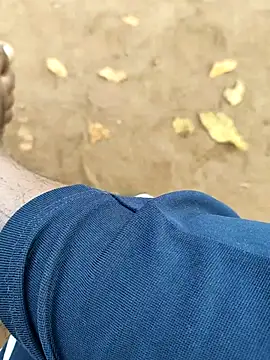 Brown_Munda047 webcam