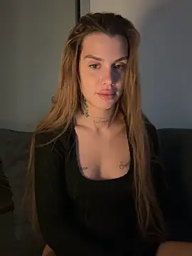 EmiliaCatalina webcam