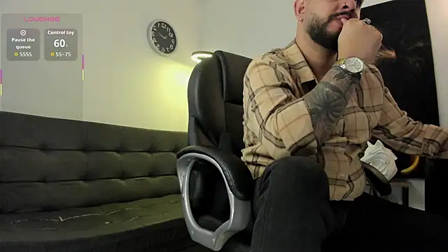 Ethan_Castellano webcam