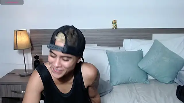 Liiamthompson webcam