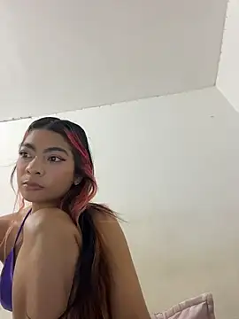 SusiJames_ webcam