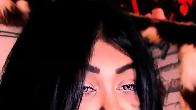 indian_dreamgirl webcam