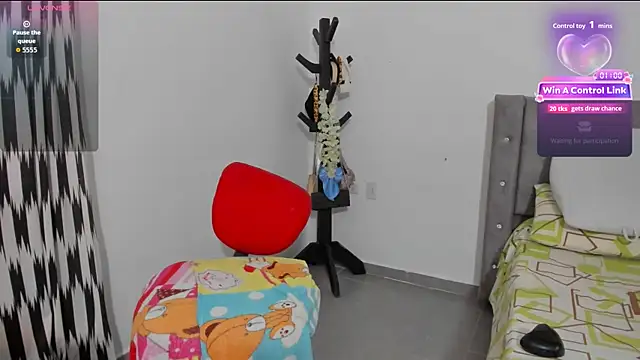 naive_natty10 webcam