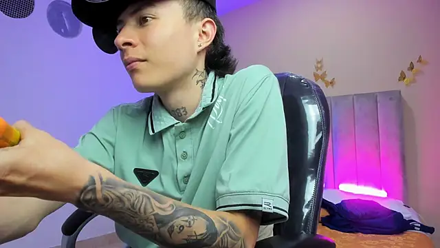 nascary_fox - Nascary_Fox's free webcam - UK Sex Cams